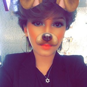 Meet your Posher, Gabriela